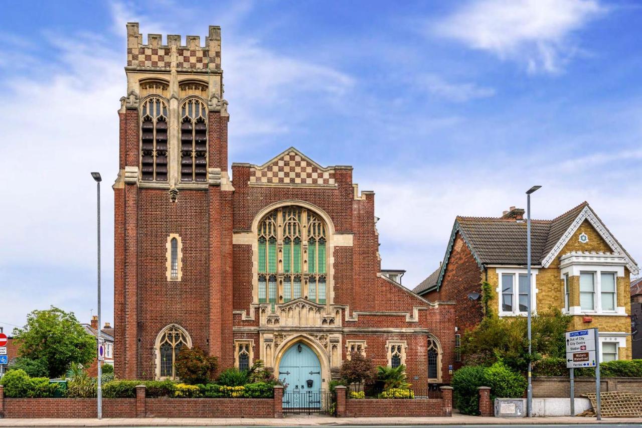 Grade 2 Listed Converted Church, Within 750Yrds To Southsea Beach Portsmouth Exterior foto